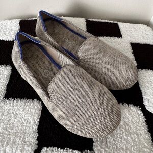 Rothy's Kids Dress Shoes in Tan and Blue